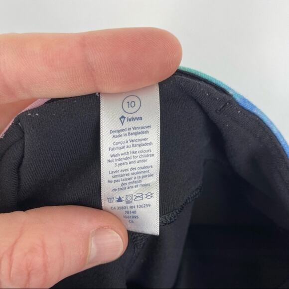 Ivivva Lululemon cropped black leggings with colored waist band - Picture 3 of 5